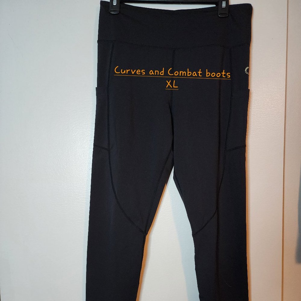Curves and Combat boots black legging with pockets XL